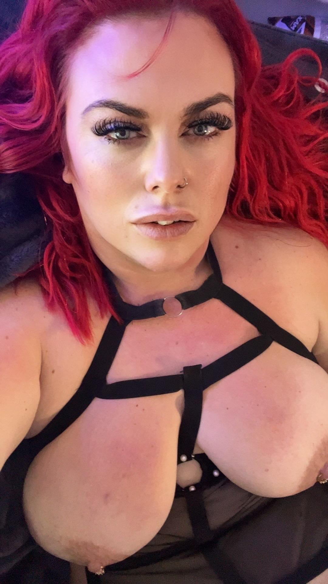 Redxxxvixen's Profile